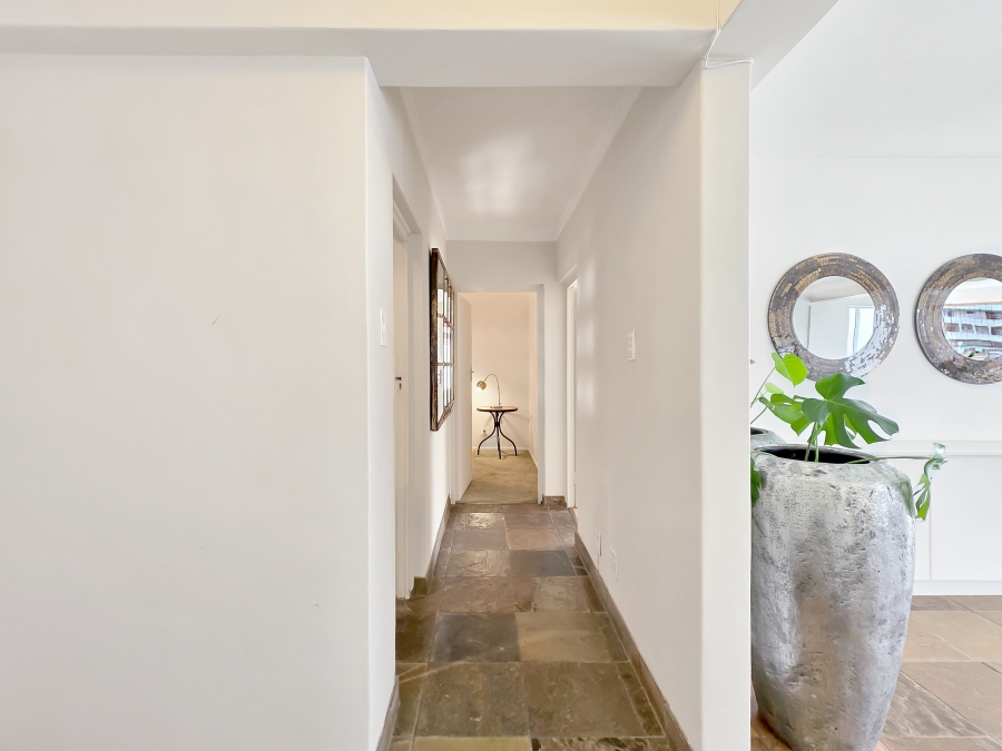 2 Bedroom Property for Sale in Three Anchor Bay Western Cape